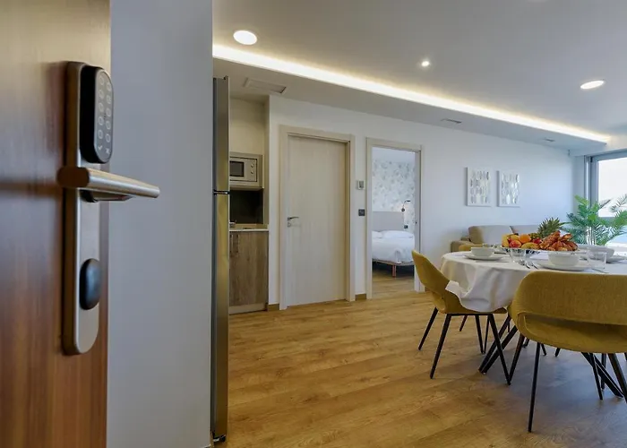 Th By En Casa Appartement